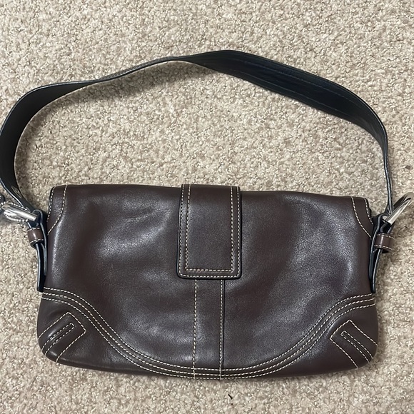COPY - Coach brown leather purse - Picture 4 of 9